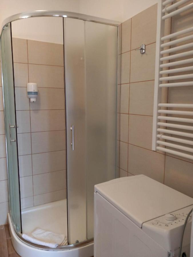 Kata Panzio Hotel Oroszlany Luaran gambar