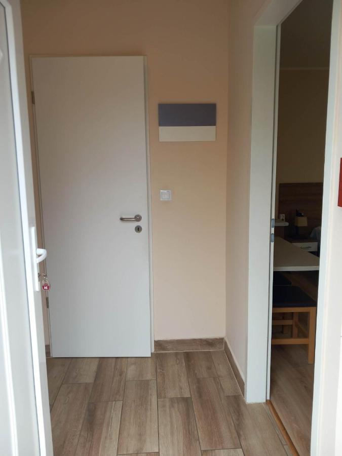 Kata Panzio Hotel Oroszlany Luaran gambar